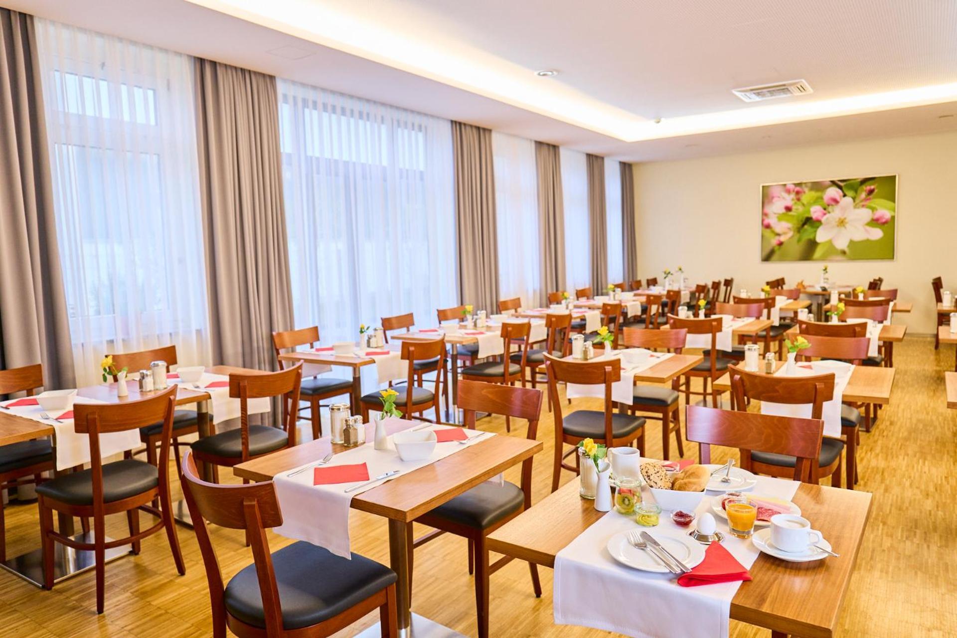 Hotel Apfelbaum Ердінґ Екстер'єр фото